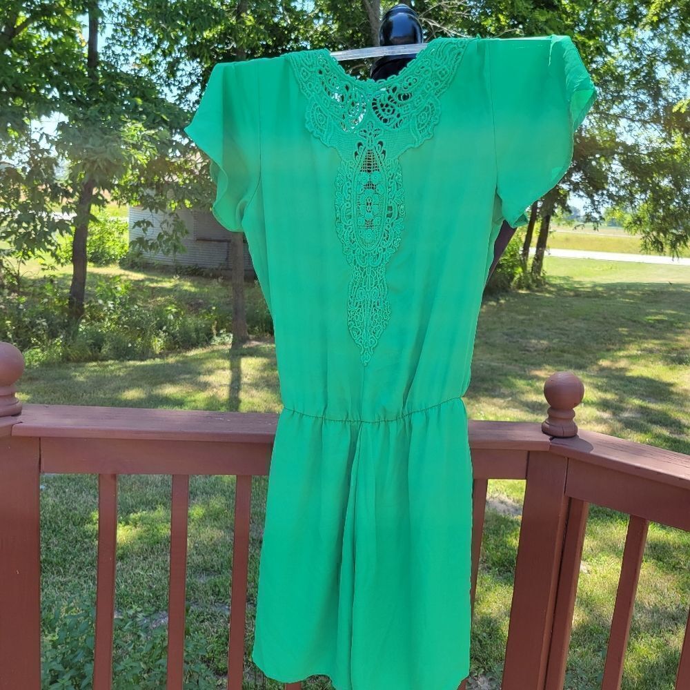 Ellise Charming Charlie Ladie's 1 piece Romper Shorts, Green, sz Small